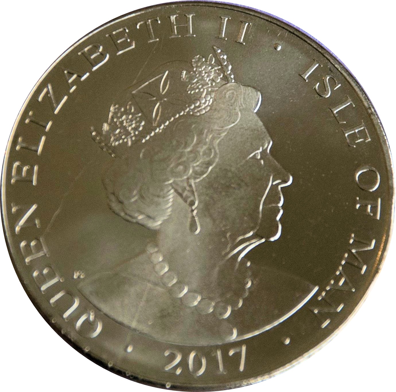 2017 £5 Low relief MS